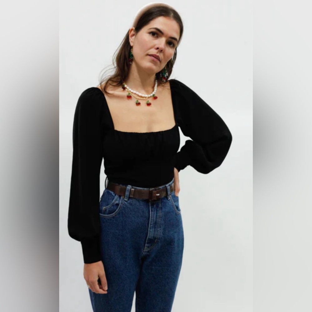 Capulet Black Long Sleeve Crop top